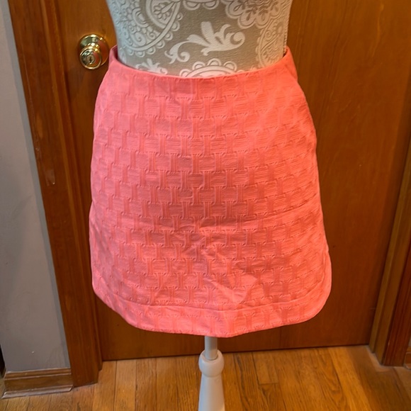 NWOT TopShop tulip hem skirt. Size 2 - Picture 1 of 4